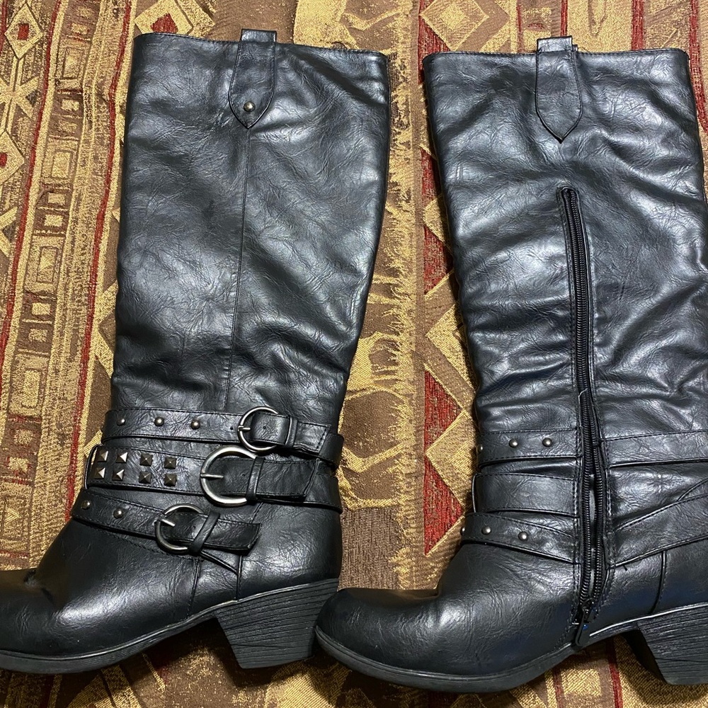 Black boots calf height